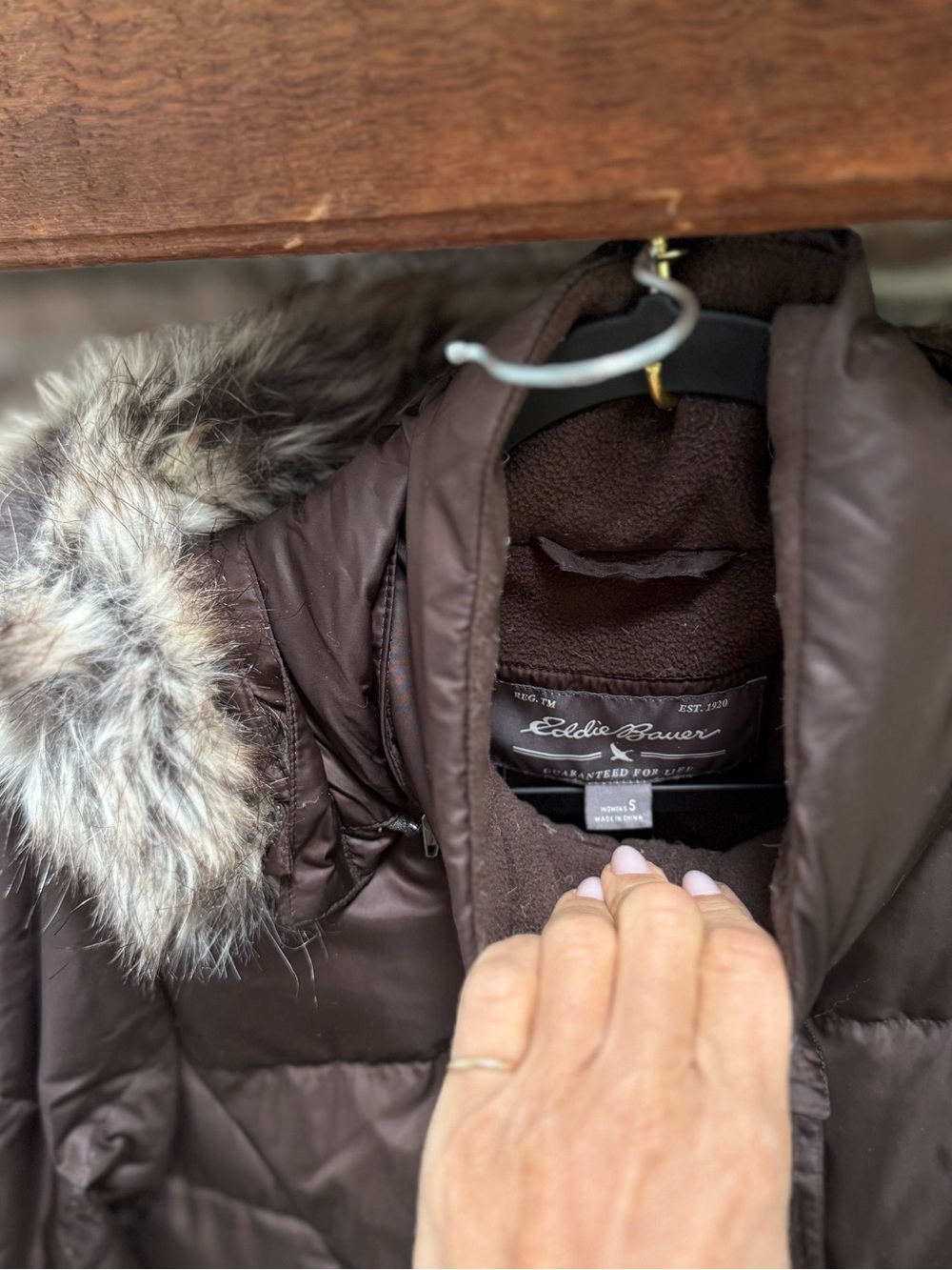 Eddie Bauer women’s full length down puffer coat sz small deep chocolate brown - Picture 9 of 11